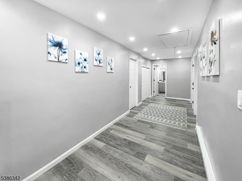 208 Fayette Avenue Wayne, NJ 07470 - Photo 14 of 23