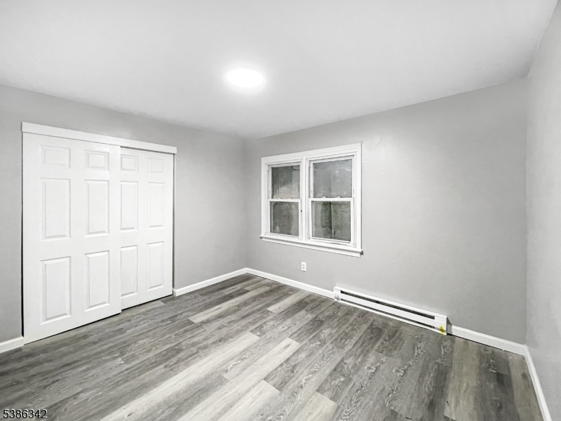 208 Fayette Avenue Wayne, NJ 07470 - Photo 5 of 23