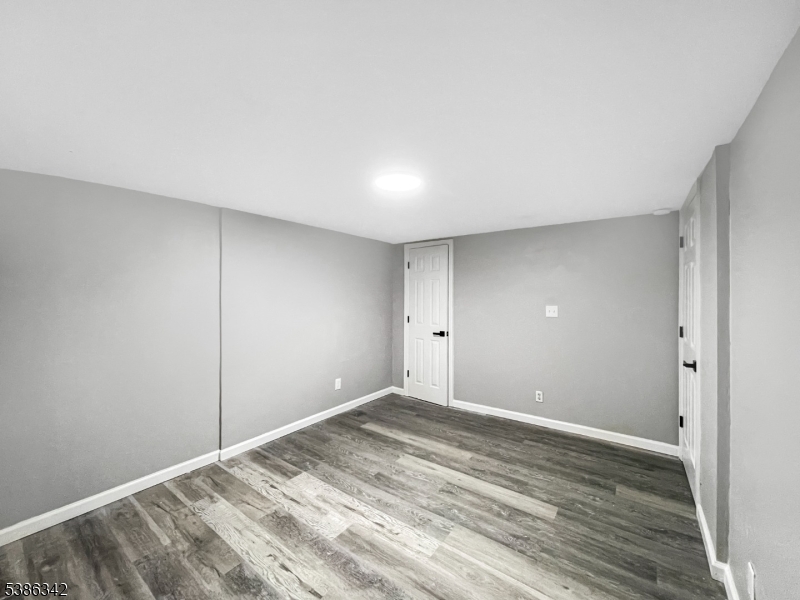 208 Fayette Avenue Wayne, NJ 07470 - Photo 8 of 23