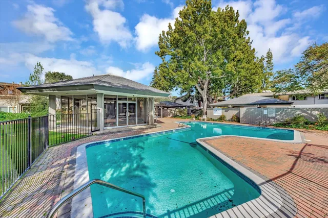 $698,000 | 121 Buckingham Drive, Unit 25, Santa Clara, CA 95051