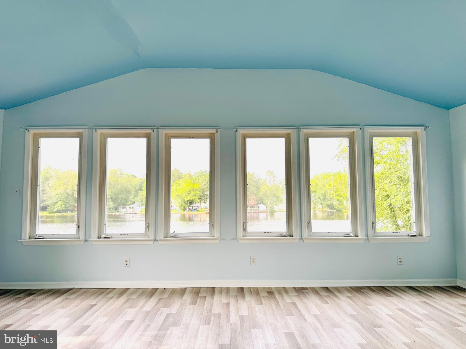 3614 Lakeside Drive Williamstown, NJ 08094 - Photo 26 of 40 a living room with a large window