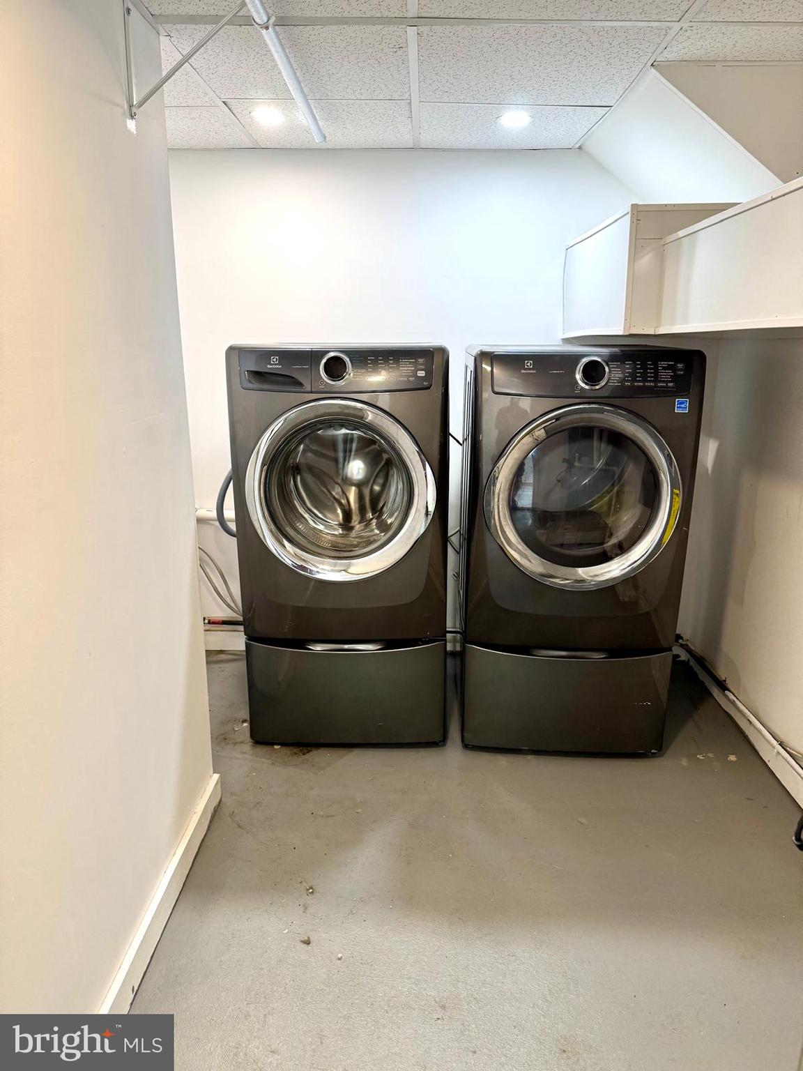 3614 Lakeside Drive Williamstown, NJ 08094 - Photo 31 of 40 a utility room with dryer and washer