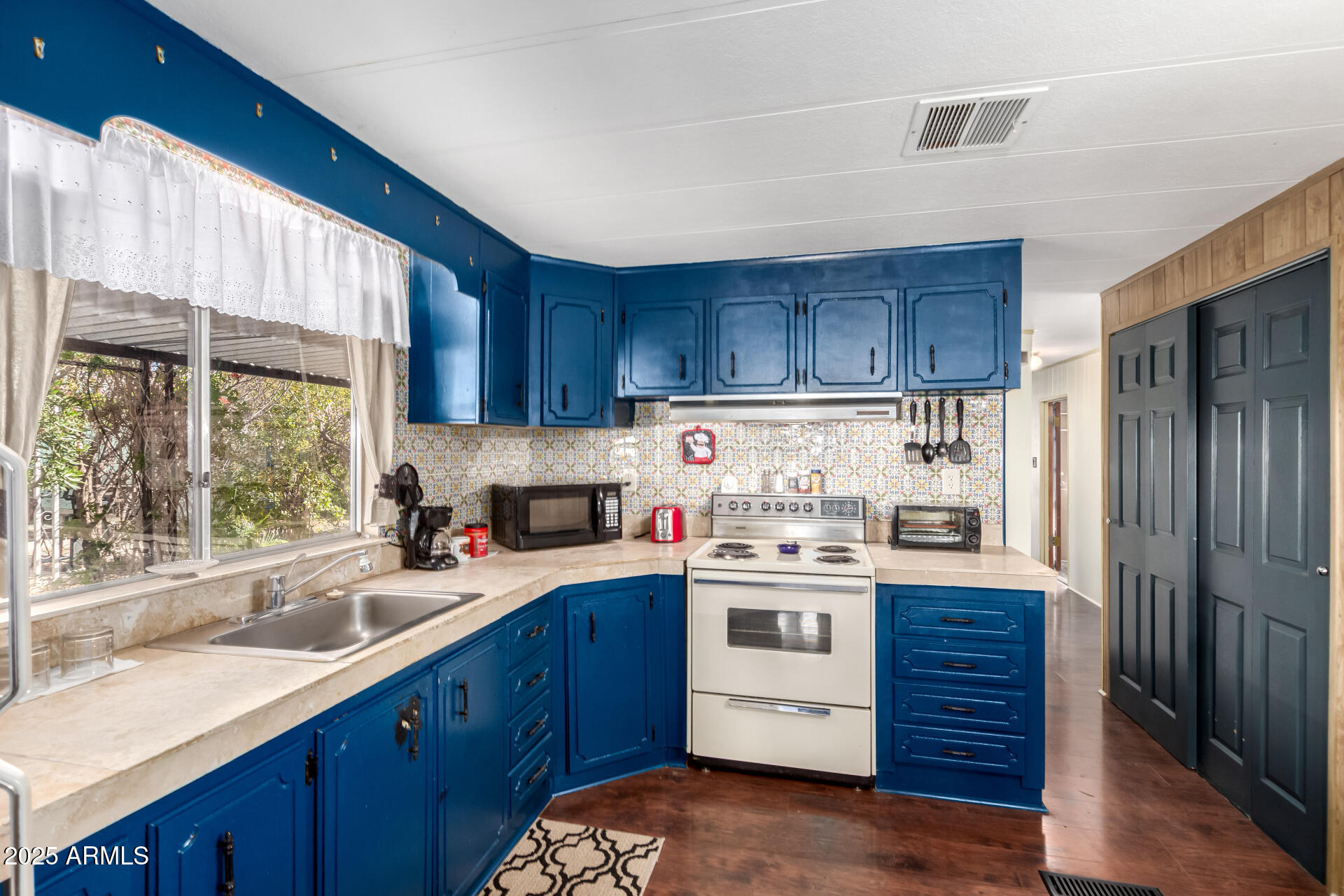 3405 South Tomahawk Road, Unit 111 Apache Junction, AZ 85119 - Photo 9 of 25 09 Tomahawk