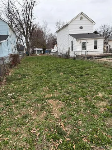 $29,000 | 625 Benton Street, Valley Park, MO 63088