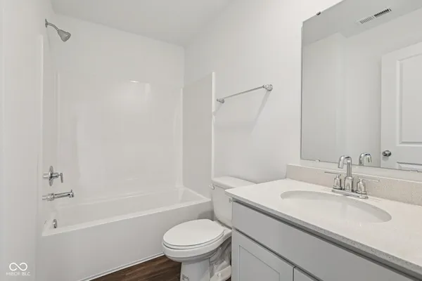 $379,999 | 5661 Arcade Boulevard, McCordsville, IN 46055