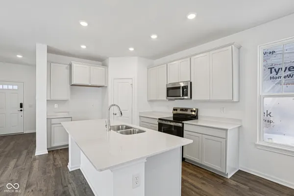 $379,999 | 5661 Arcade Boulevard, McCordsville, IN 46055