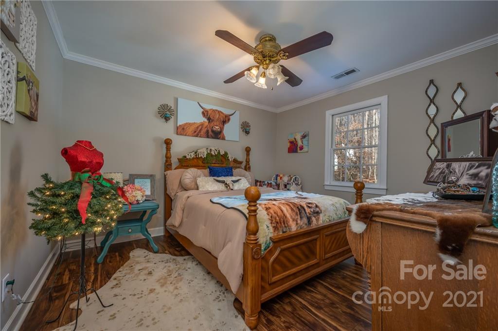 280 Honeysuckle Drive Rutherfordton, NC 28139 - Photo 11 of 39 Gallery Image 11