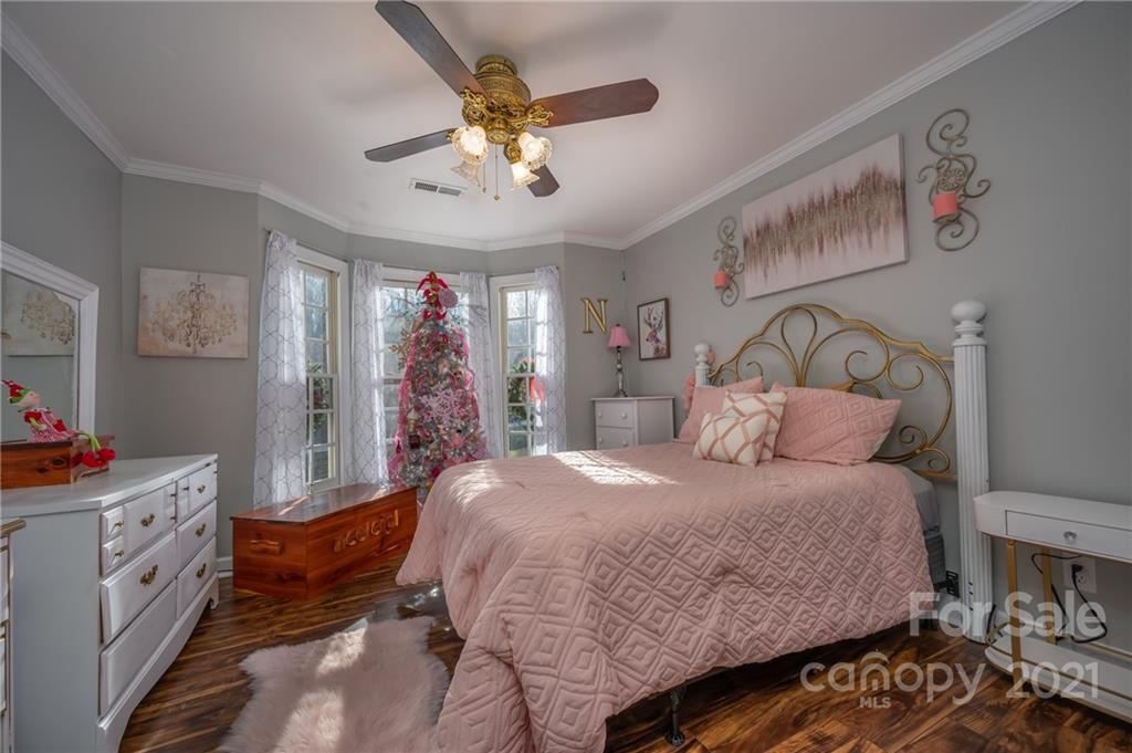 280 Honeysuckle Drive Rutherfordton, NC 28139 - Photo 12 of 39 Gallery Image 12