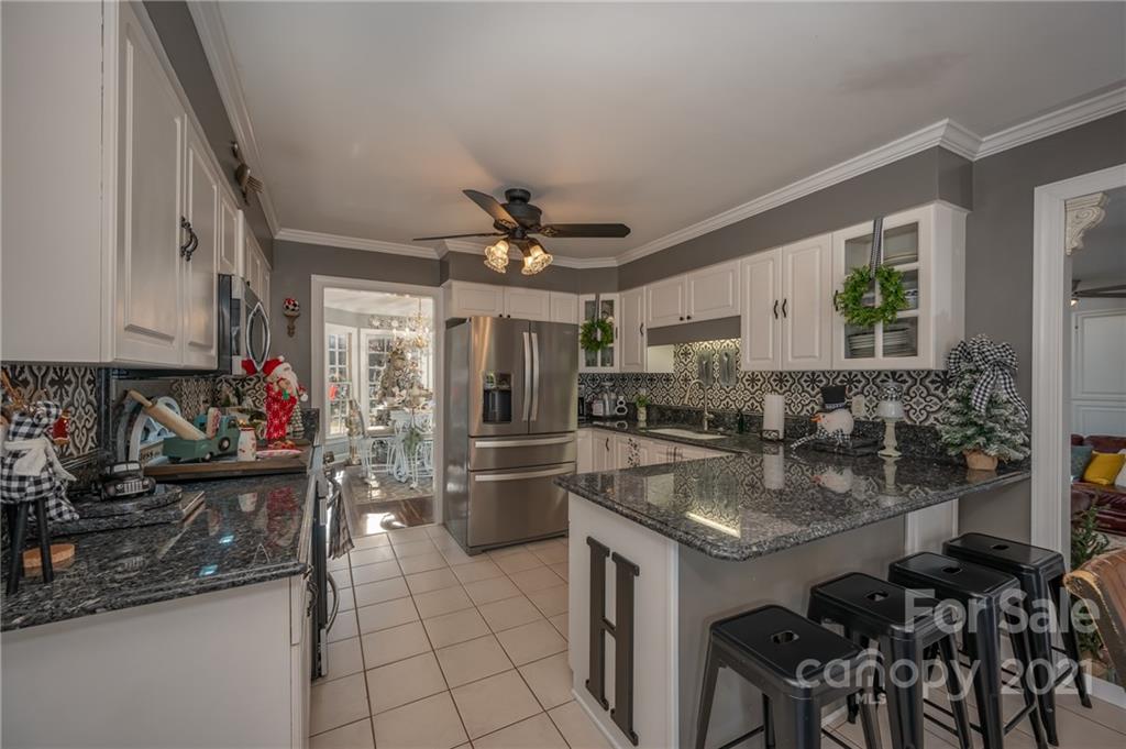 280 Honeysuckle Drive Rutherfordton, NC 28139 - Photo 18 of 39 Gallery Image 18