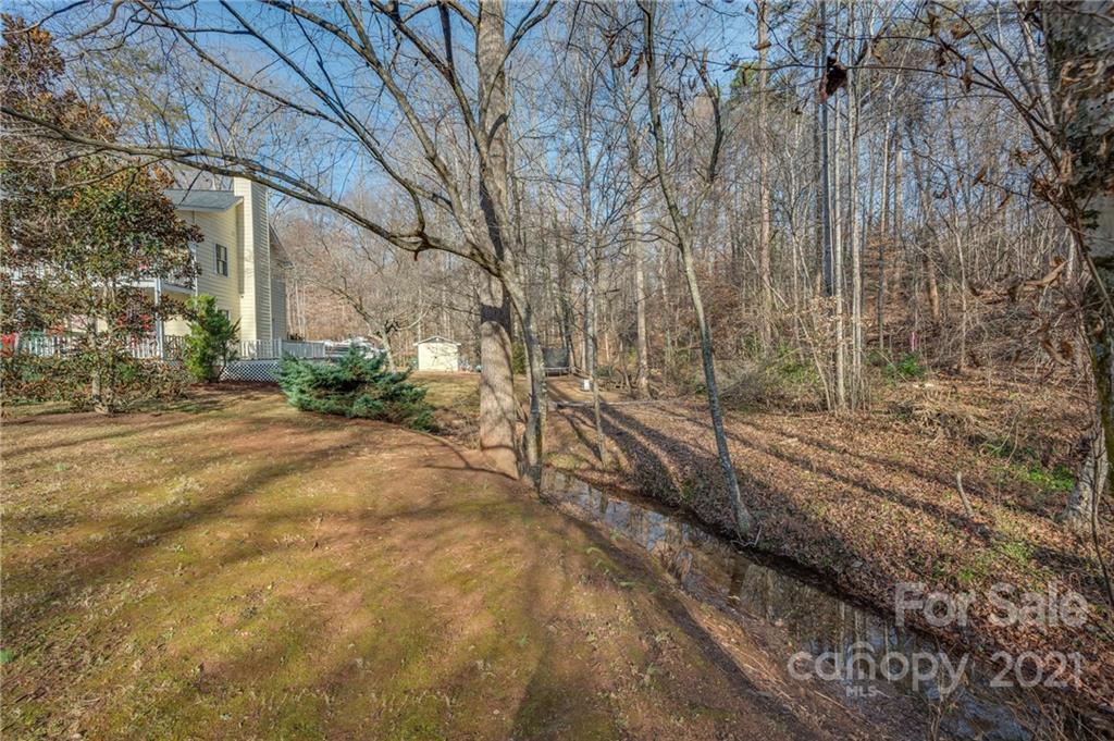 280 Honeysuckle Drive Rutherfordton, NC 28139 - Photo 38 of 39 Gallery Image 38