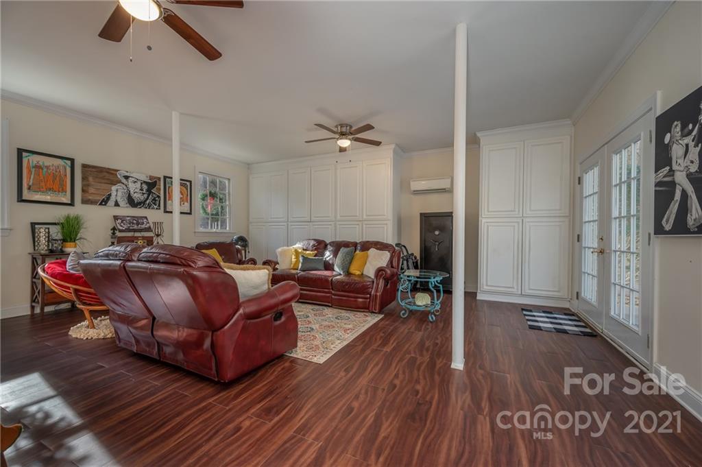 280 Honeysuckle Drive Rutherfordton, NC 28139 - Photo 8 of 39 Gallery Image 8