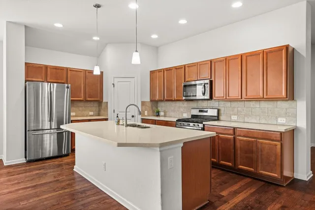 $2,000 | 489 Bridgestone Way, Buda, TX 78610