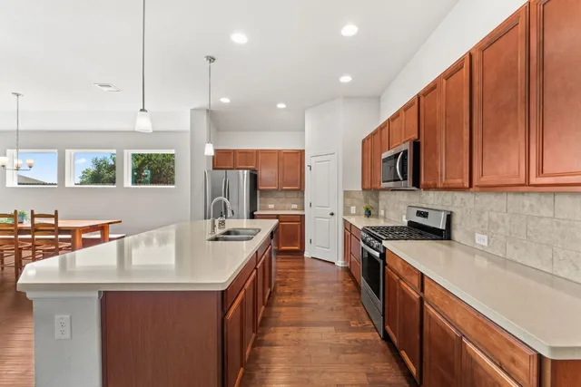 $2,000 | 489 Bridgestone Way, Buda, TX 78610