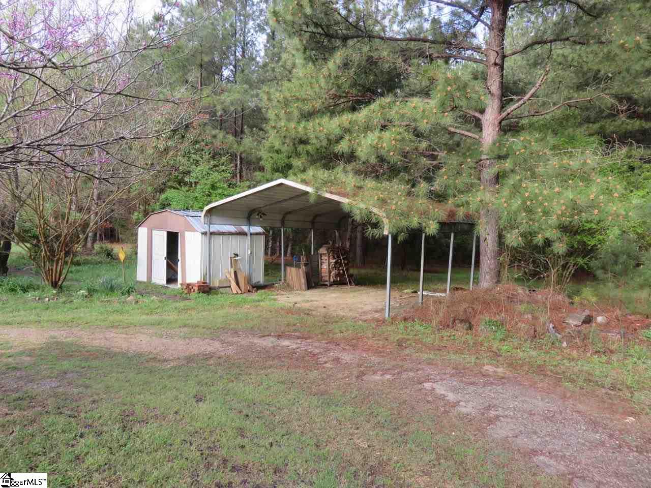 301 Elijah Simmons Road Woodruff, SC 29388 - Photo 9 of 36 Gallery Image 9