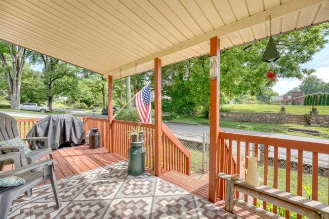 819 Valley River Avenue Murphy, NC 28906 - Photo 3 of 35