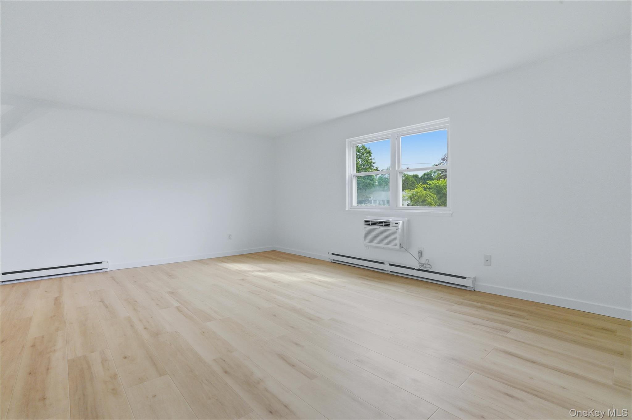 19 White Gate Road, Unit J Wappingers Falls, NY 12590 - Photo 8 of 20