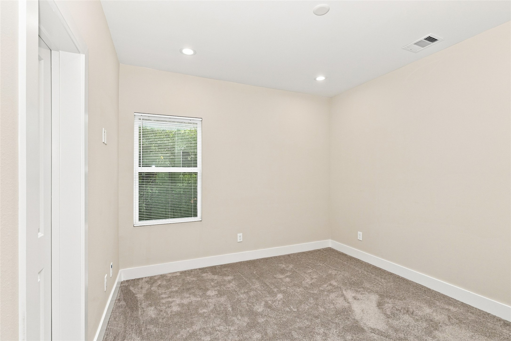 8316 Curry Road, Unit A Houston, TX 77093 - Photo 11 of 15 Gallery Image 11