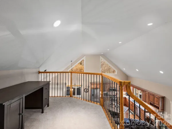 $750,000 | 26 Ashewood Lane, Waynesville, NC 28786