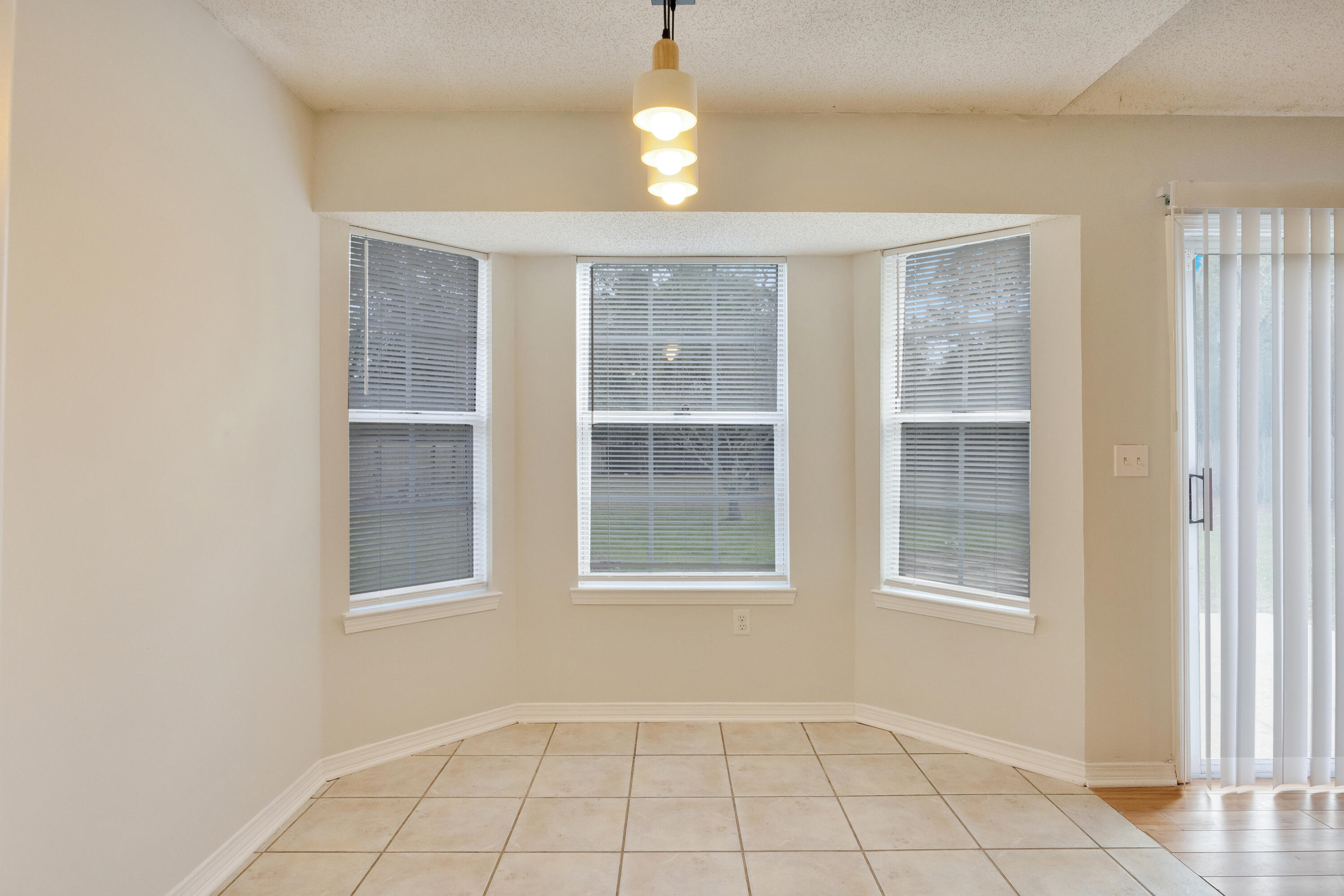 4803 Young Road Crestview, FL 32539 - Photo 7 of 32 8-08