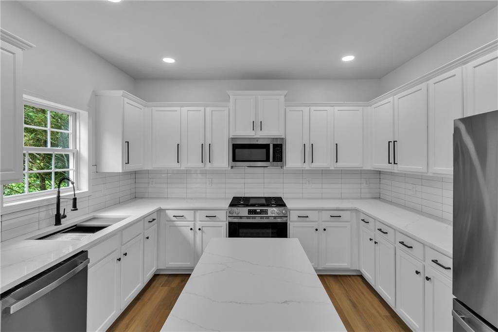 802 Bishops Run Lane Mableton, GA 30126 - Photo 13 of 54