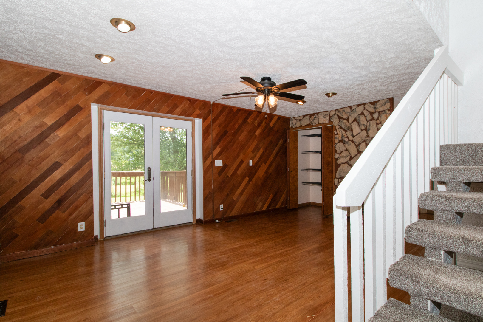 8853 Mill Creek Road Bloomington, IL 61705 - Photo 17 of 67 Gallery Image 17