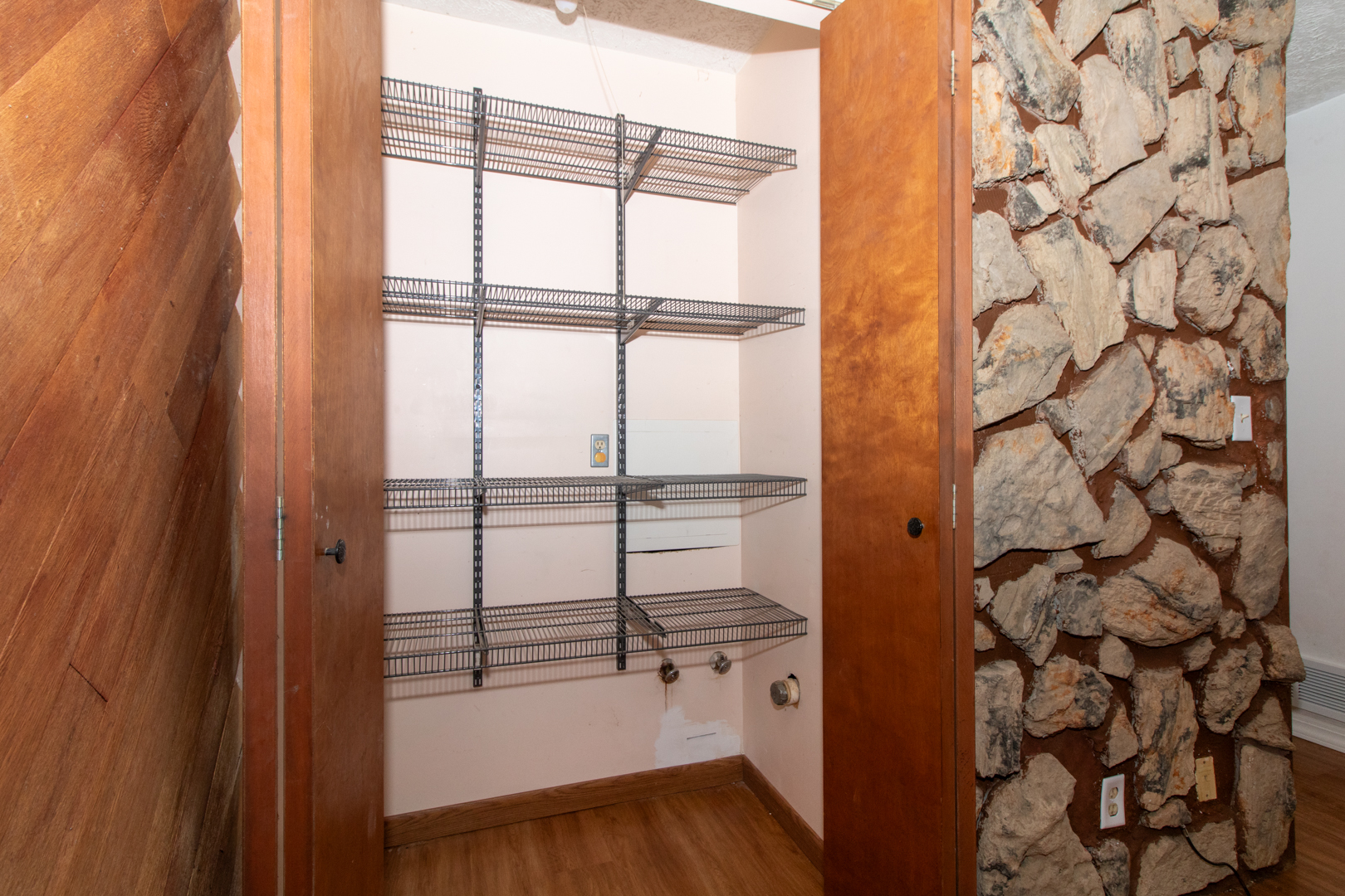8853 Mill Creek Road Bloomington, IL 61705 - Photo 18 of 67 Gallery Image 18