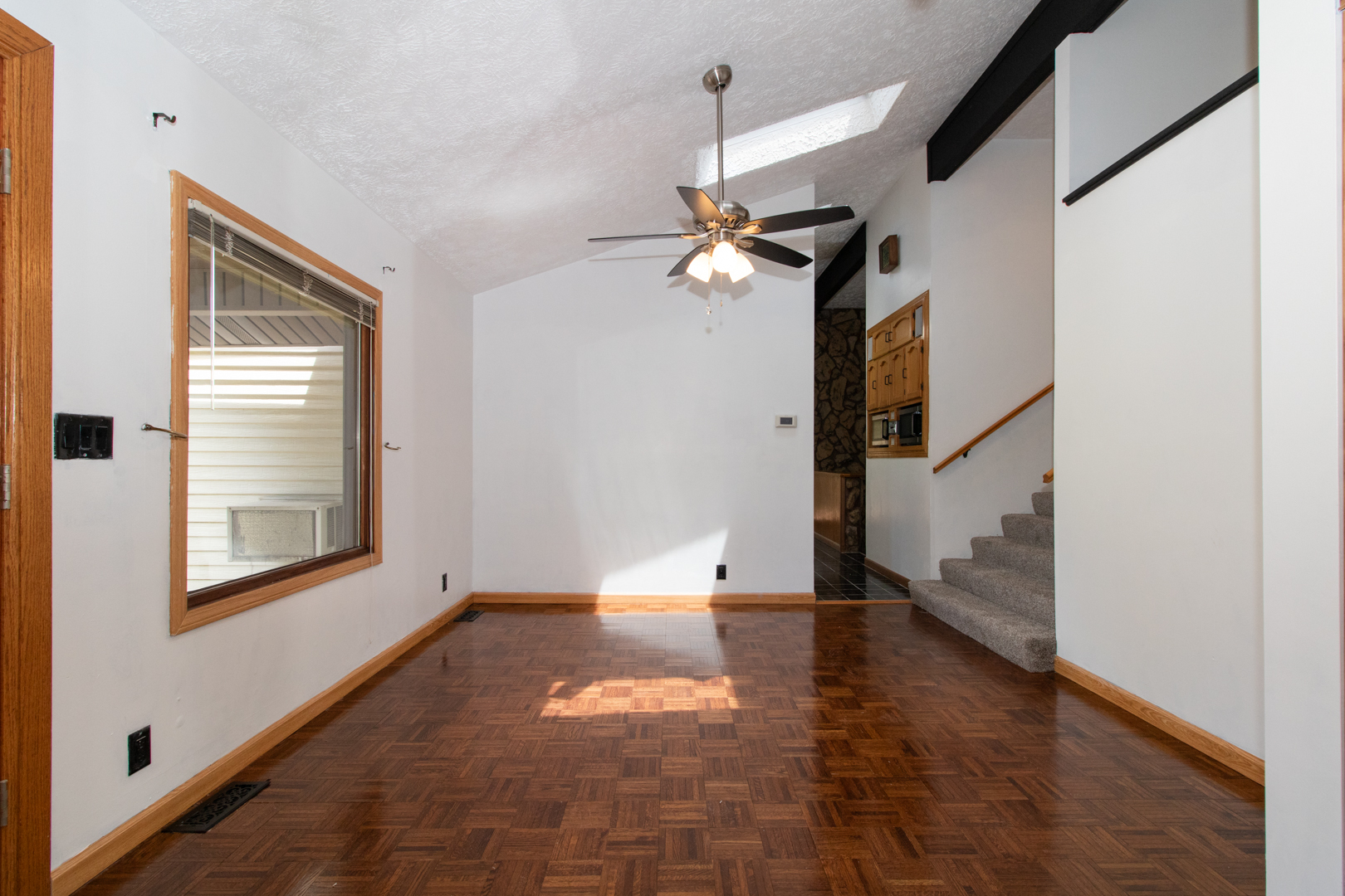 8853 Mill Creek Road Bloomington, IL 61705 - Photo 5 of 67 Gallery Image 5