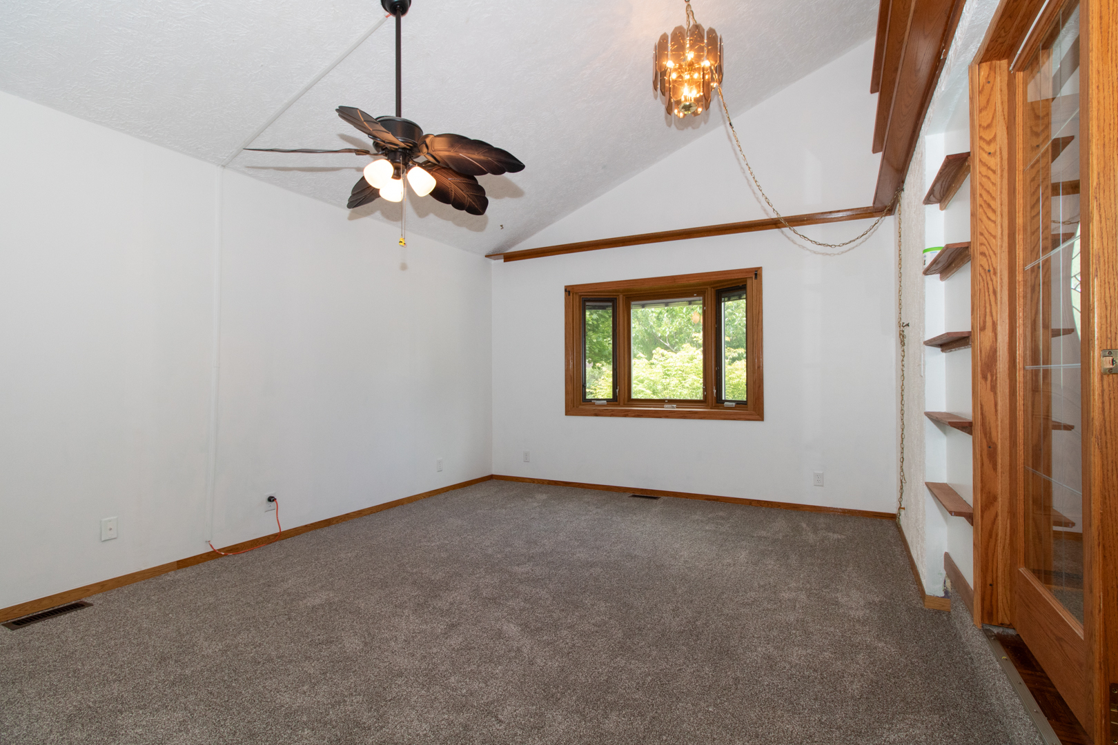 8853 Mill Creek Road Bloomington, IL 61705 - Photo 6 of 67 Gallery Image 6