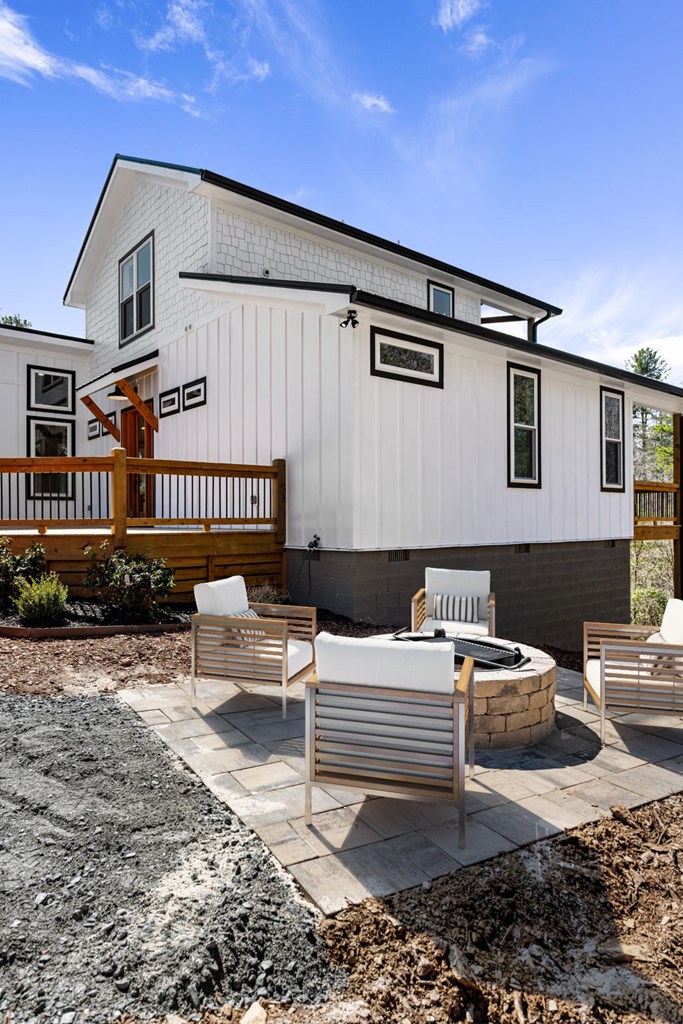 295 Mountain Laurel Ridge Mineral Bluff, GA 30559 - Photo 4 of 15