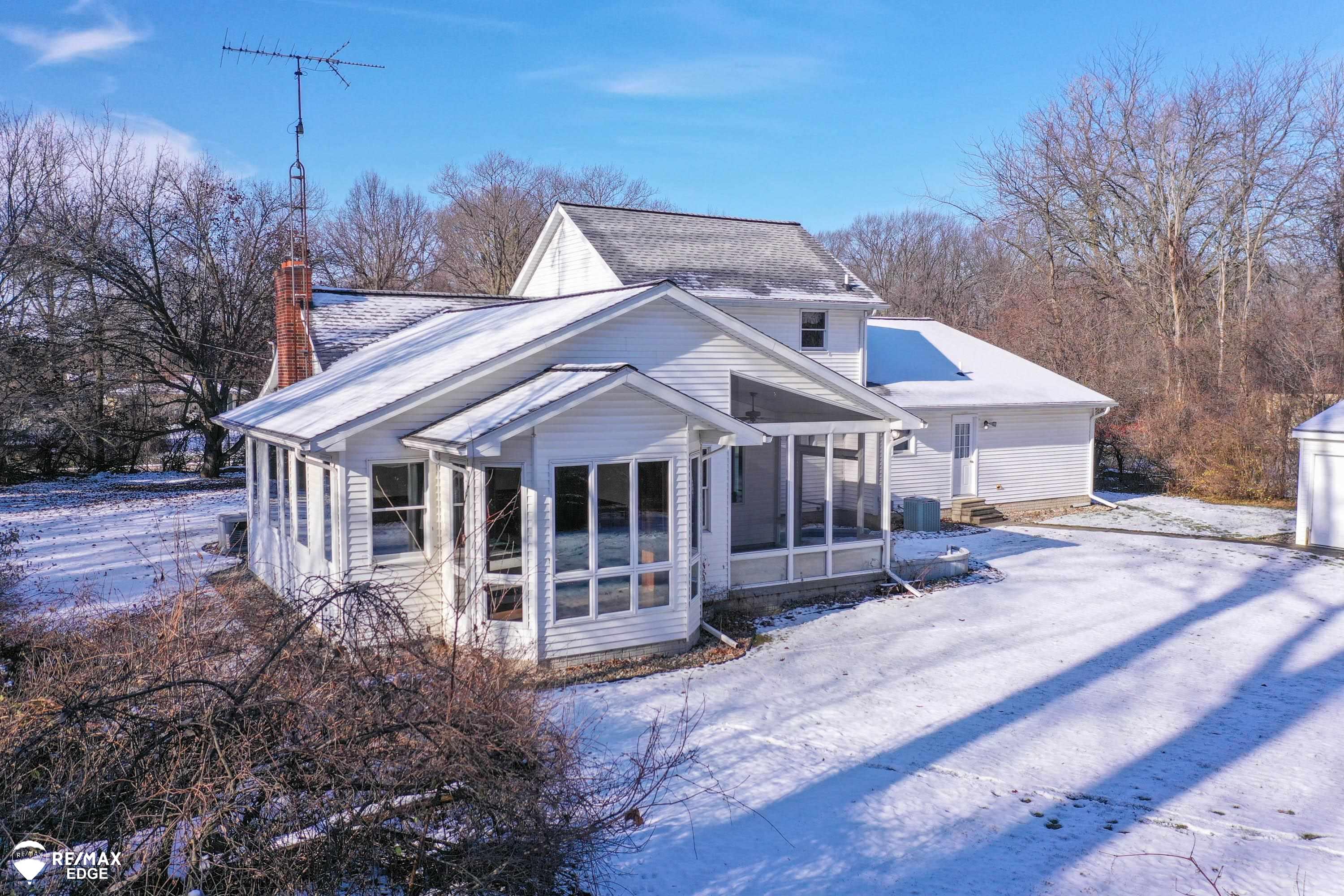 6405 Brewer Road Flint, MI 48507 - Photo 65 of 74 50128950-a05db5a6-29c5-458b-9107-d9bc16b43d96.JPG