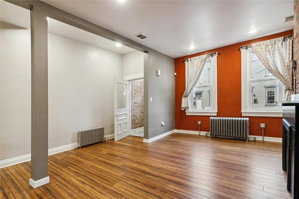 5132 Carnegie Street Pittsburgh, PA 15201 - Photo 4 of 23
