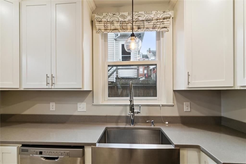 5132 Carnegie Street Pittsburgh, PA 15201 - Photo 9 of 23