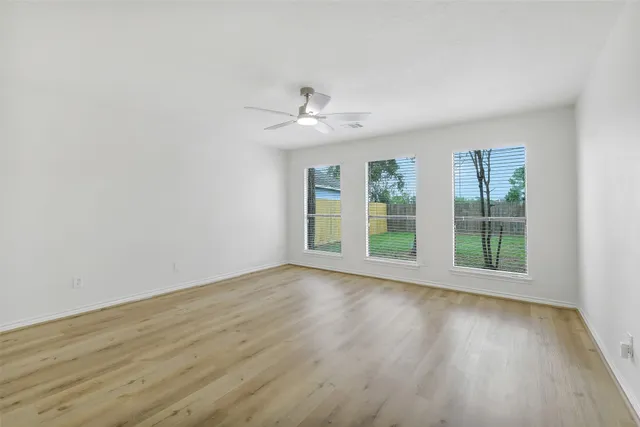 $290,000 | 11606 Gatesden Drive, Tomball, TX 77377