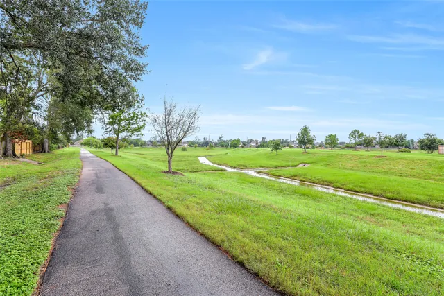 $290,000 | 11606 Gatesden Drive, Tomball, TX 77377