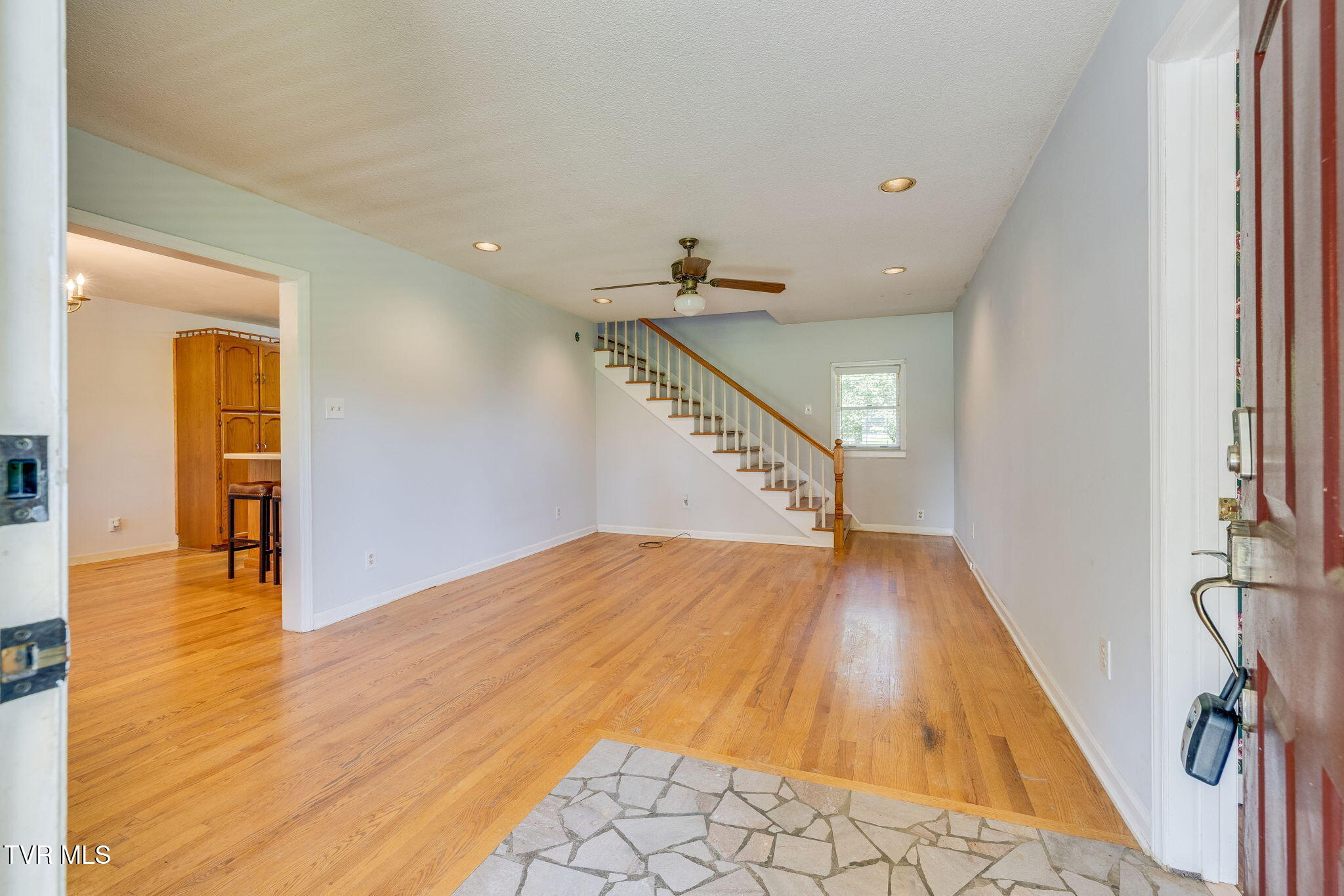 104 Patterson Road Kingsport, TN 37660 - Photo 5 of 35 005