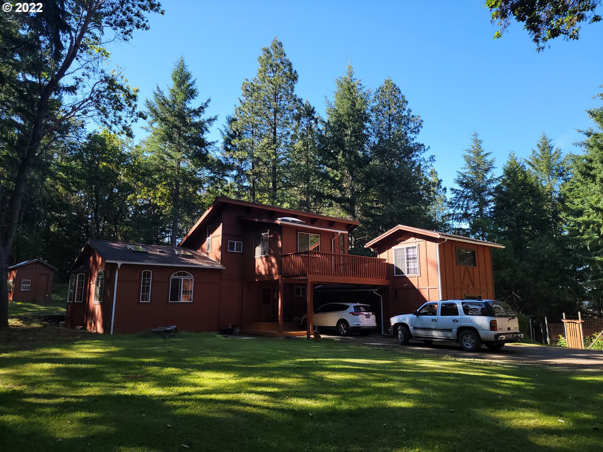 3694 Cleveland Hill Road Roseburg, OR 97471 - Photo 2 of 32 Gallery Image 2