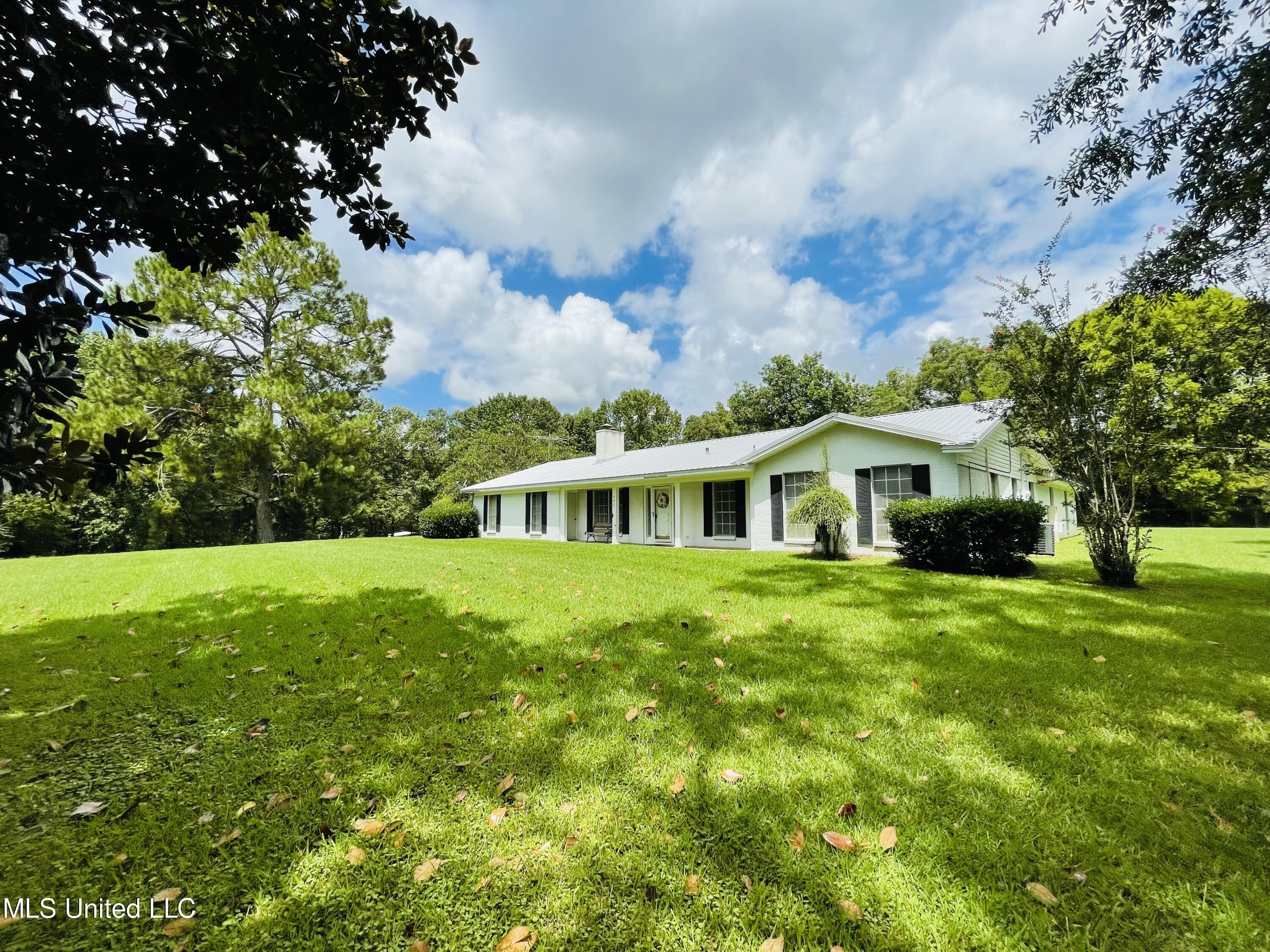 600 Livingston Vernon Road Flora, MS 39071 - Photo 3 of 42 29E5E692-B5FE-49A2-974C-892424BD8F20