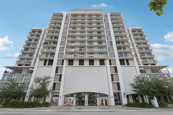 $2,600 | 1501 Southwest 37th Avenue, Unit 708, Miami, FL 33145