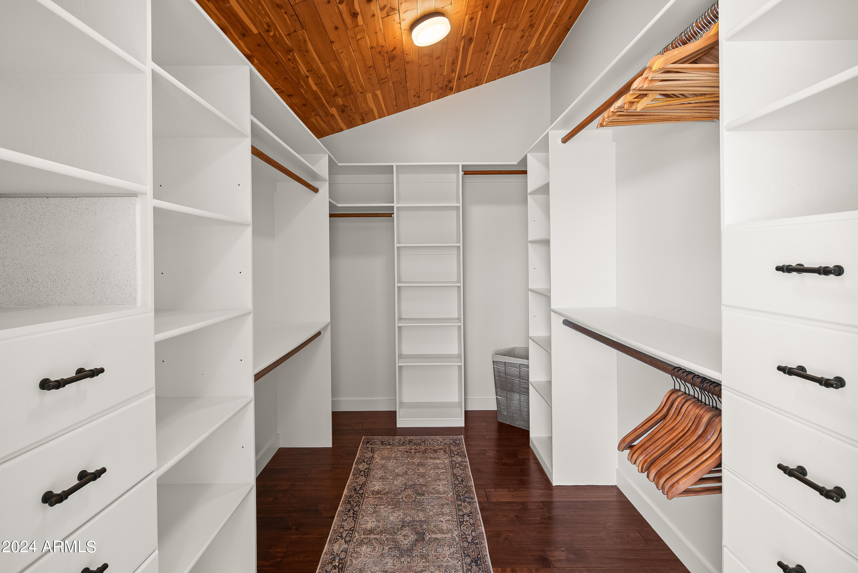 2845 South Sexton Ranch Road Cornville, AZ 86325 - Photo 28 of 62 PRIMARY WALK-IN CLOSET