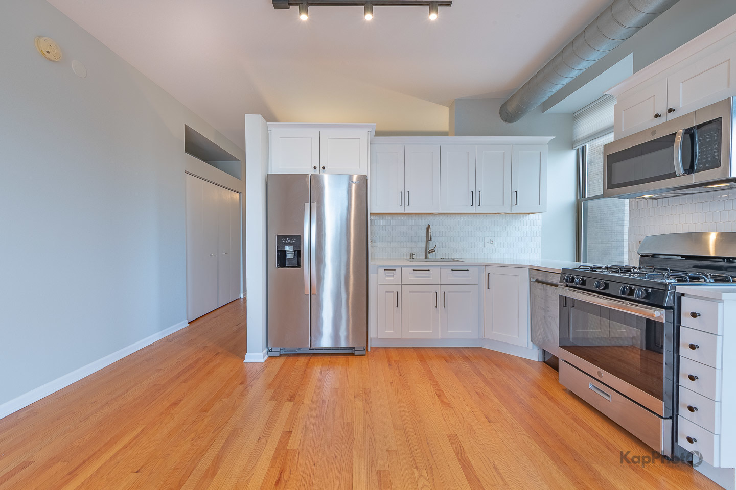 811 South Lytle Street, Unit 410 Chicago, IL 60607 - Photo 6 of 26 Gallery Image 6