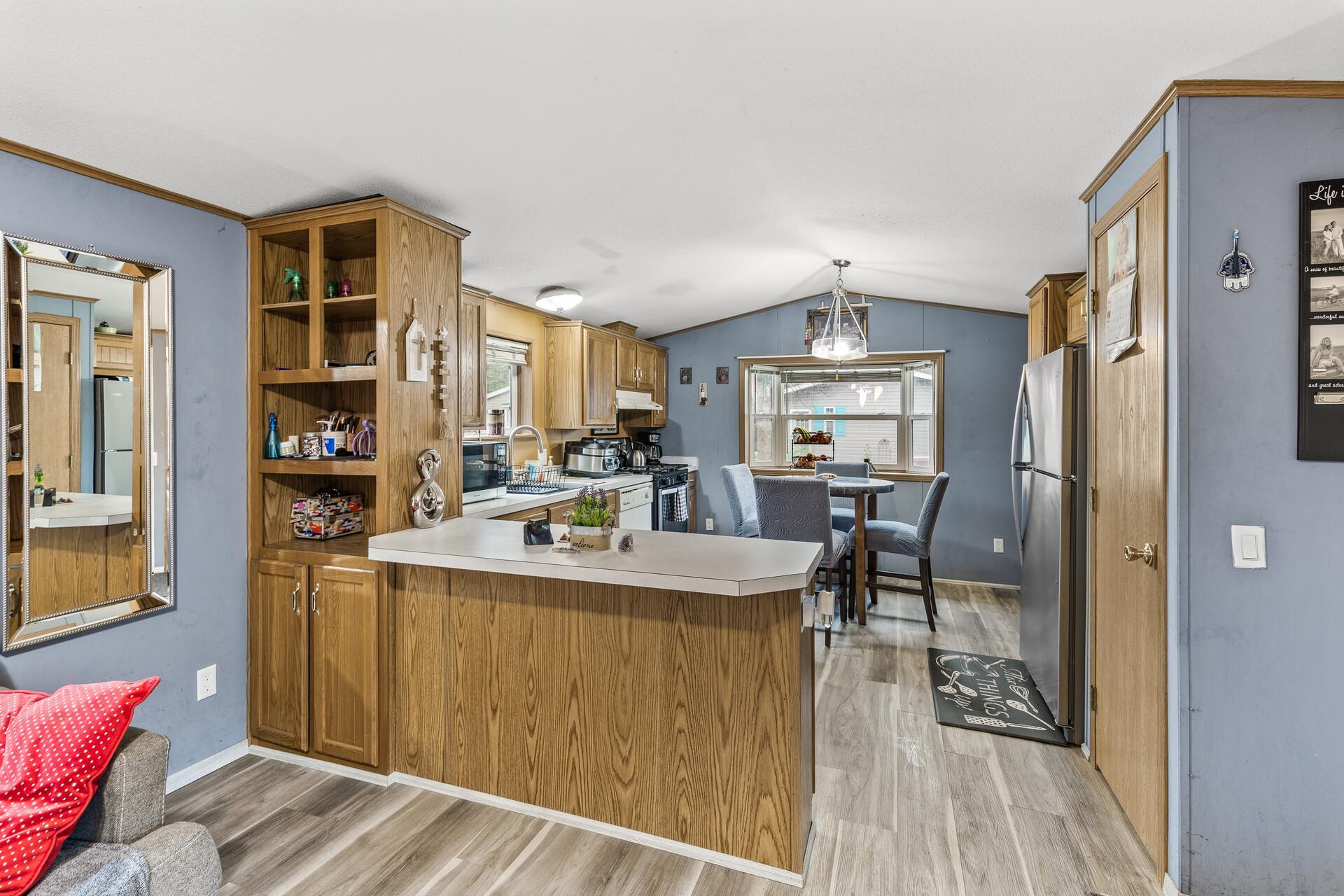 2401 Bison Drive Maplewood, MN 55119 - Photo 14 of 27