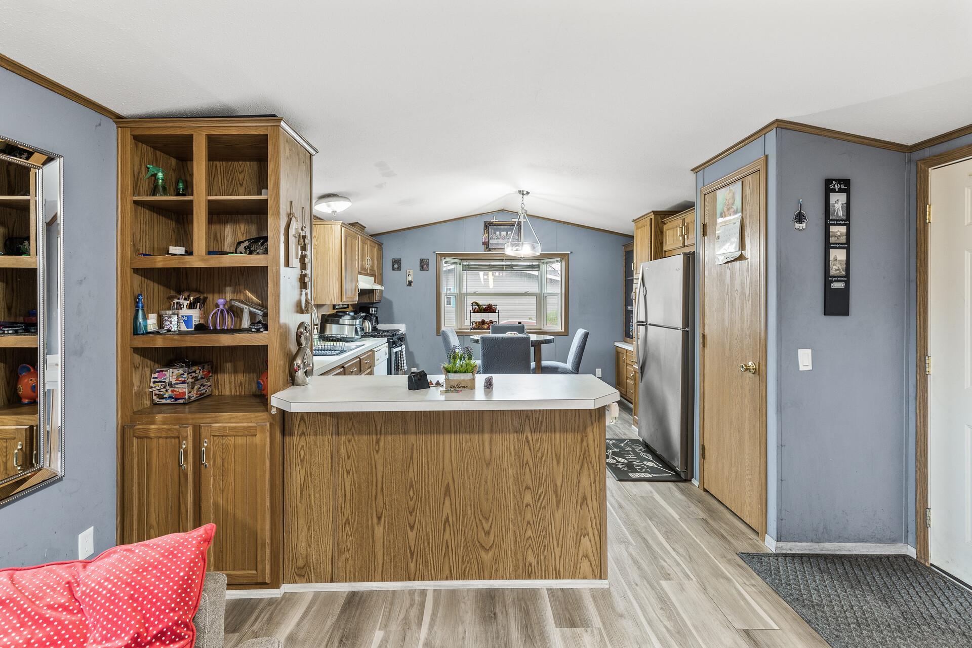 2401 Bison Drive Maplewood, MN 55119 - Photo 15 of 27