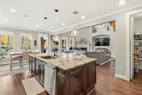 $659,000 | 2187 Graystone Hills Drive, Conroe, TX 77304