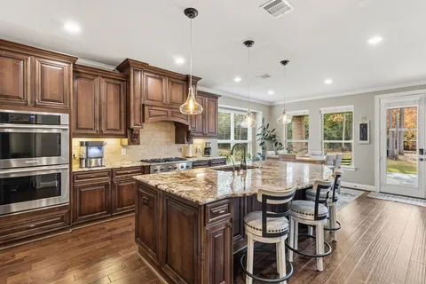 $659,000 | 2187 Graystone Hills Drive, Conroe, TX 77304