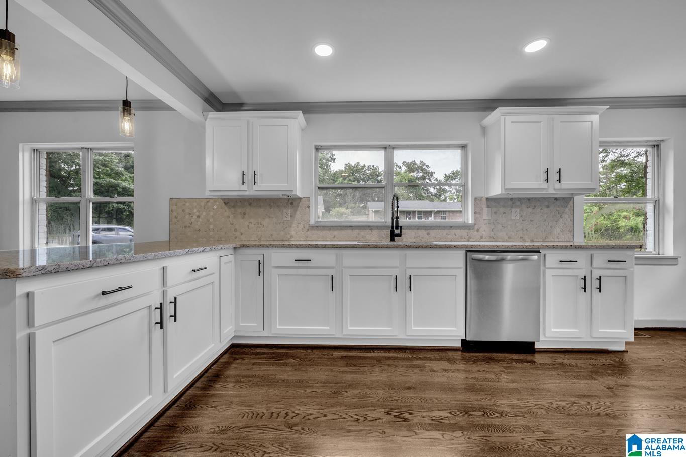 267 Garrison Road Gardendale, AL 35071 - Photo 5 of 33