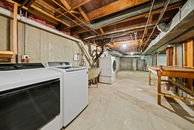 a view of a storage & utility room