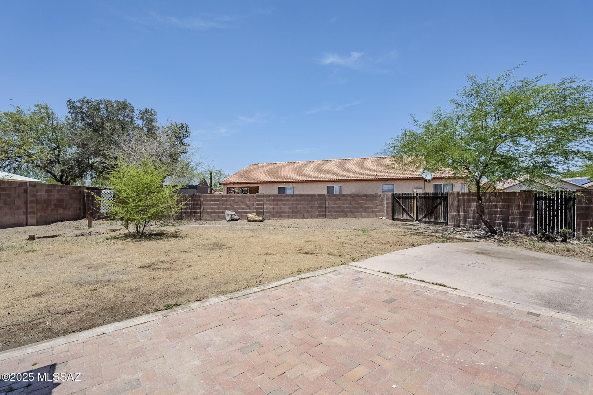 2321 Silvergate Place Tucson, AZ 85745 - Photo 35 of 45