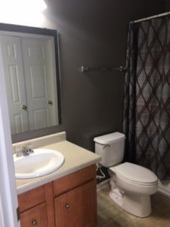 1273 River Rock Road Hanahan, SC 29410 - Photo 10 of 13 1273 River Rock Bathroom 2