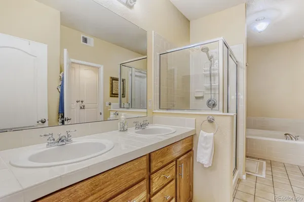 $329,000 | 2201 Calais Drive, Unit 6I, Longmont, CO 80504