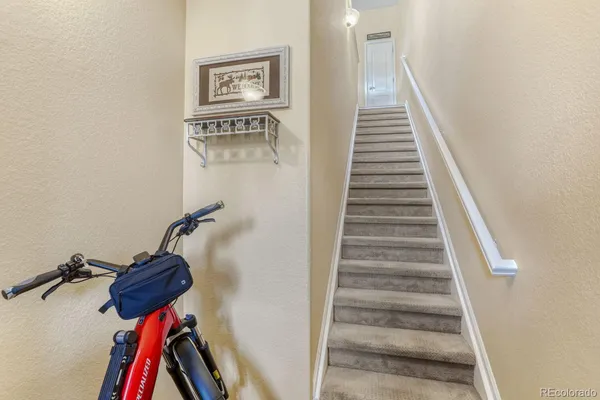 a view of entryway and hall